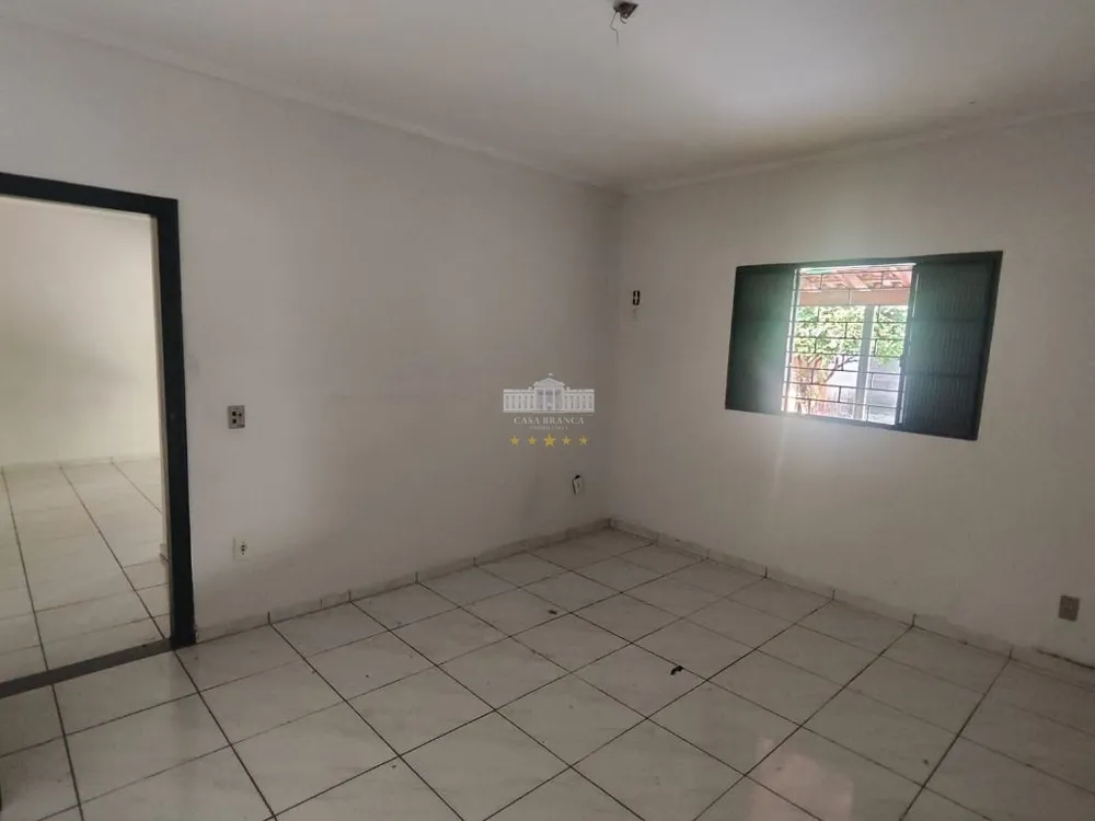 Casa, 2 quartos, 318 m² - Foto 2