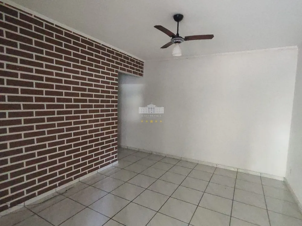 Casa, 2 quartos, 318 m² - Foto 1