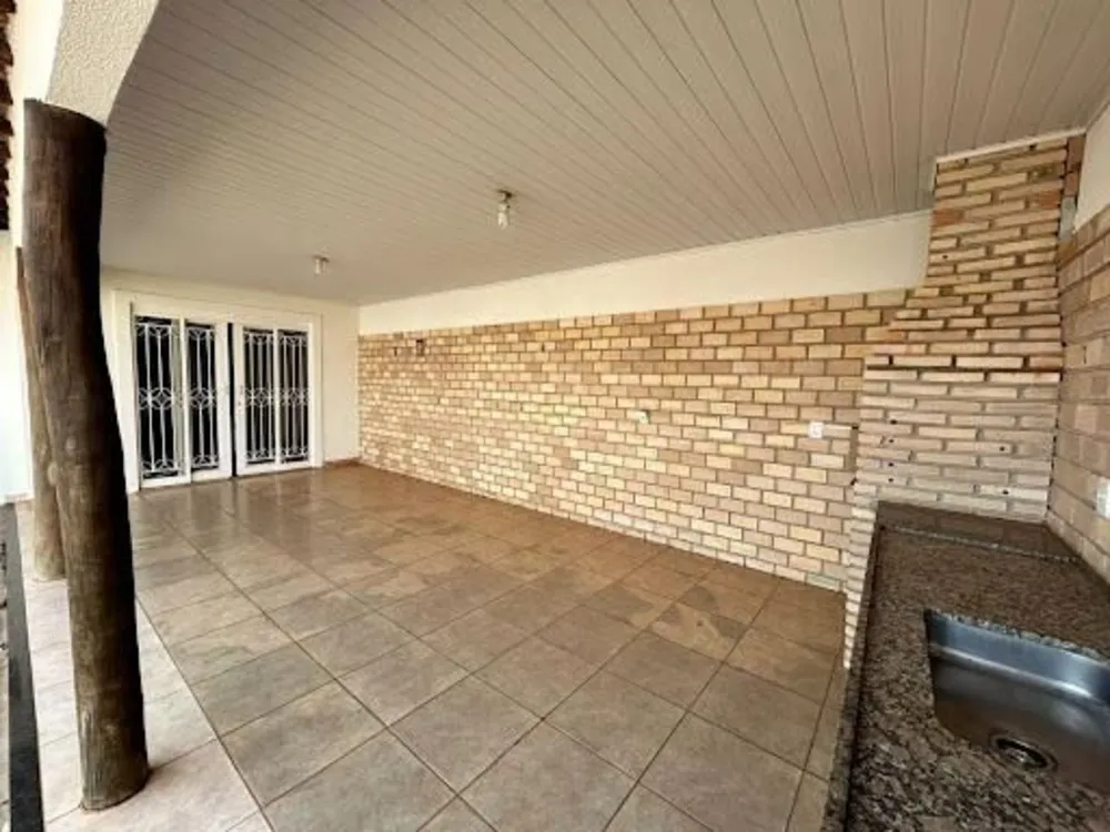 Casa, 3 quartos, 210 m² - Foto 3