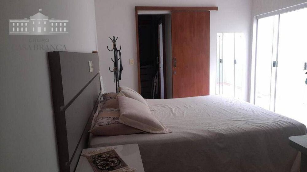 Casa, 4 quartos, 241 m² - Foto 6