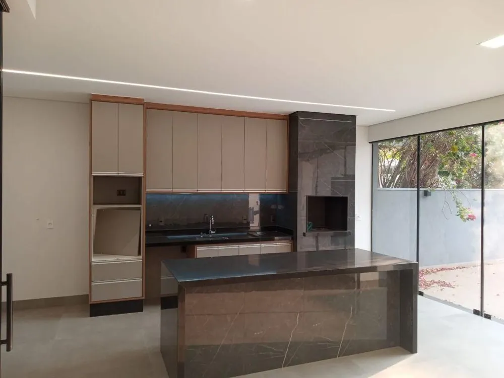 Casa, 3 quartos, 239 m² - Foto 3