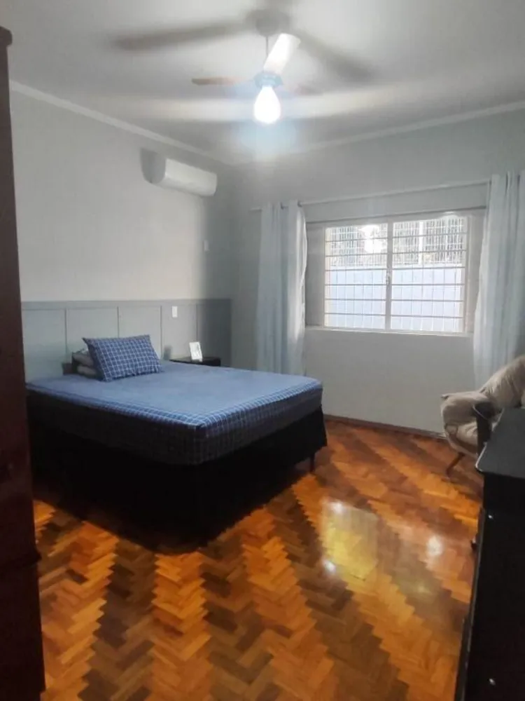 Casa, 3 quartos, 217 m² - Foto 4