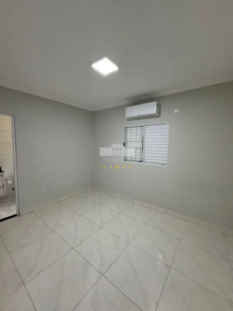 Sobrado, 5 quartos, 233 m² - Foto 4