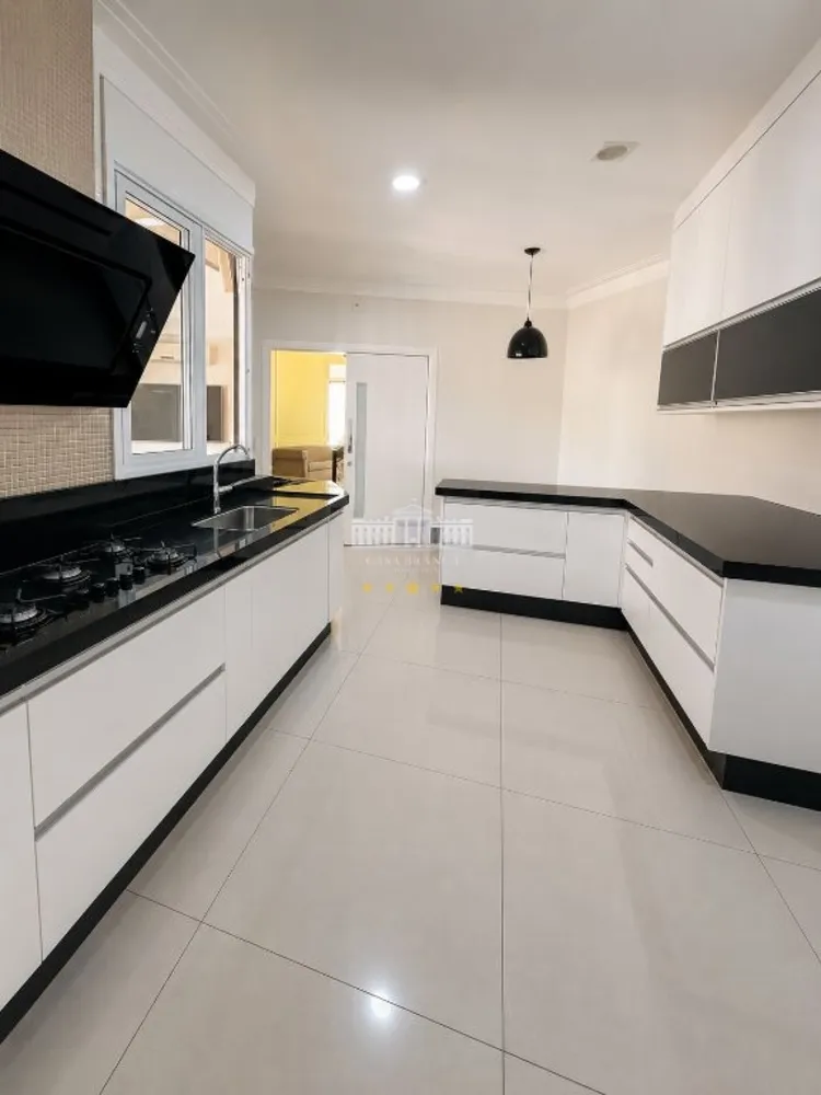 Sobrado, 4 quartos, 380 m² - Foto 2