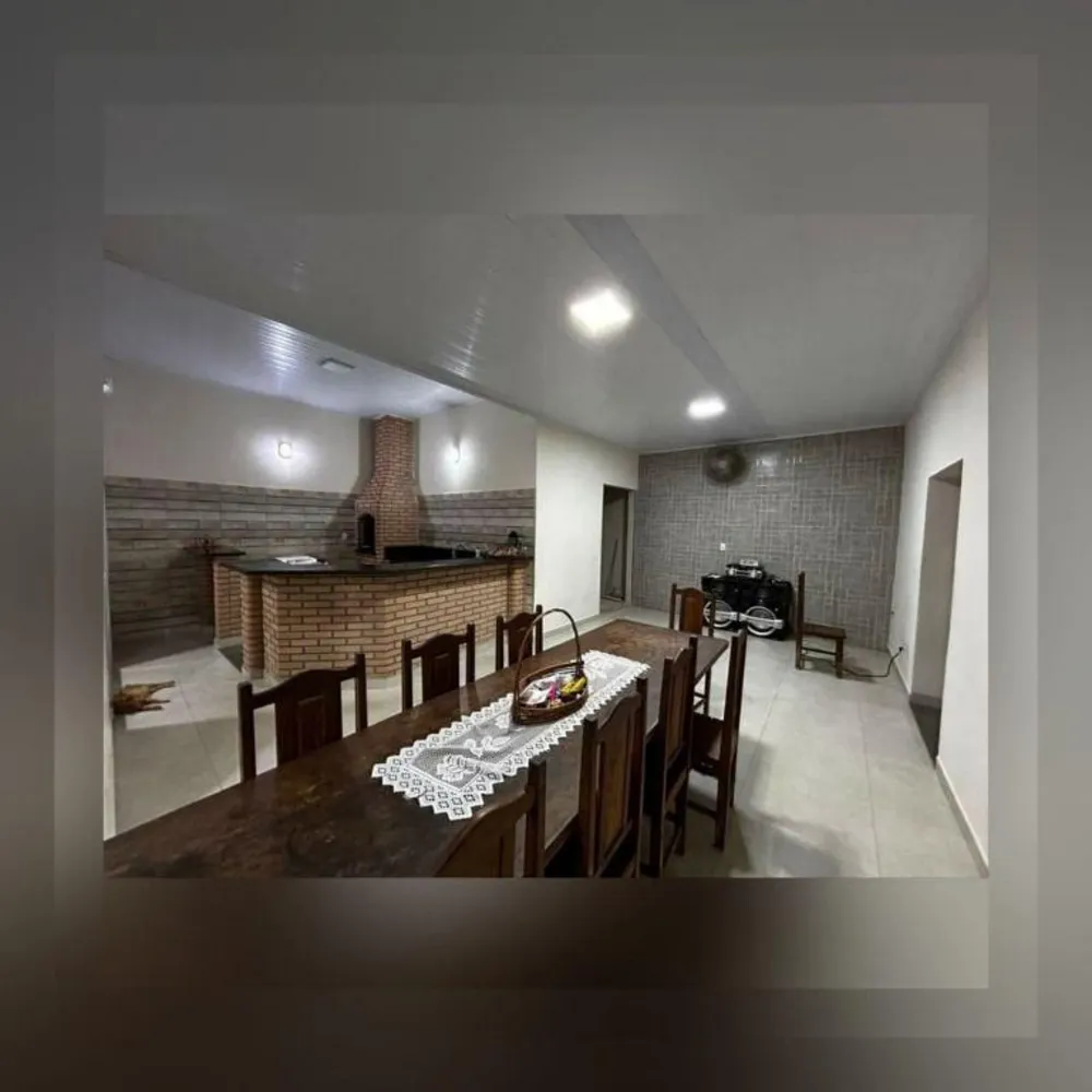 Casa, 4 quartos, 191 m² - Foto 1
