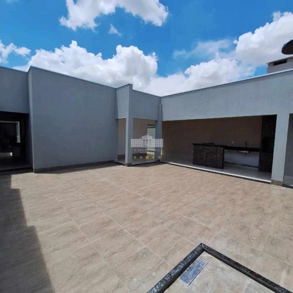 Casa, 3 quartos, 177 m² - Foto 1