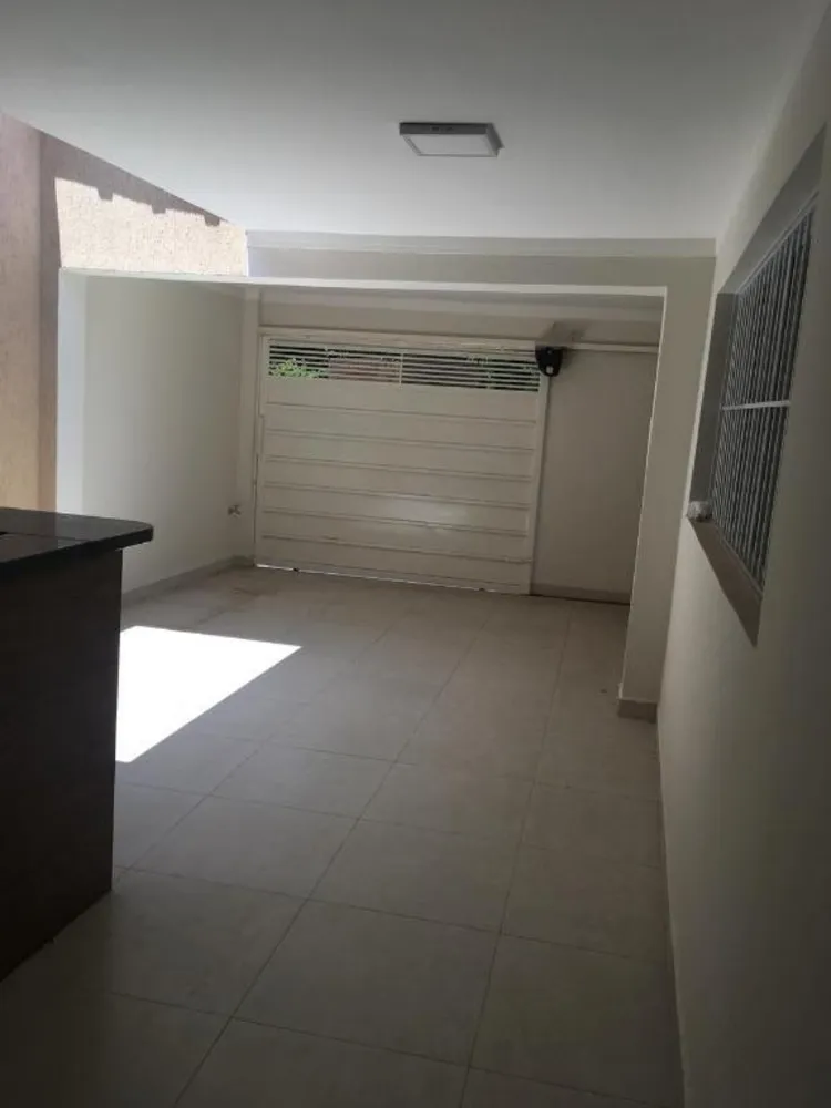 Casa, 3 quartos, 240 m² - Foto 3