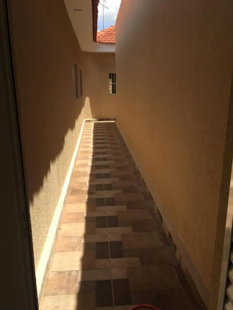 Casa, 3 quartos, 240 m² - Foto 2