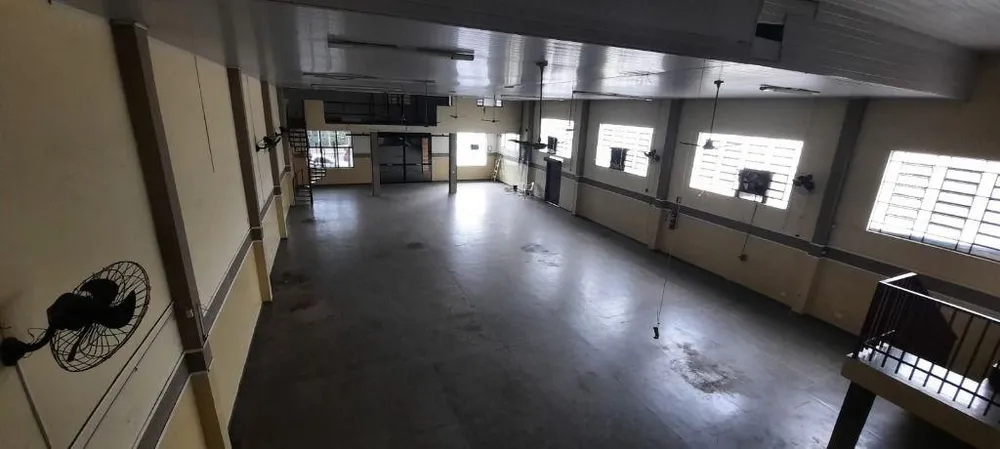 Loja-Salão, 736 m² - Foto 1