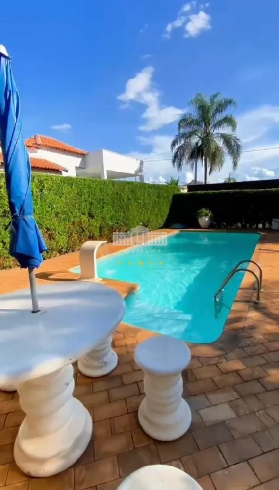Casa, 3 quartos, 200 m² - Foto 1