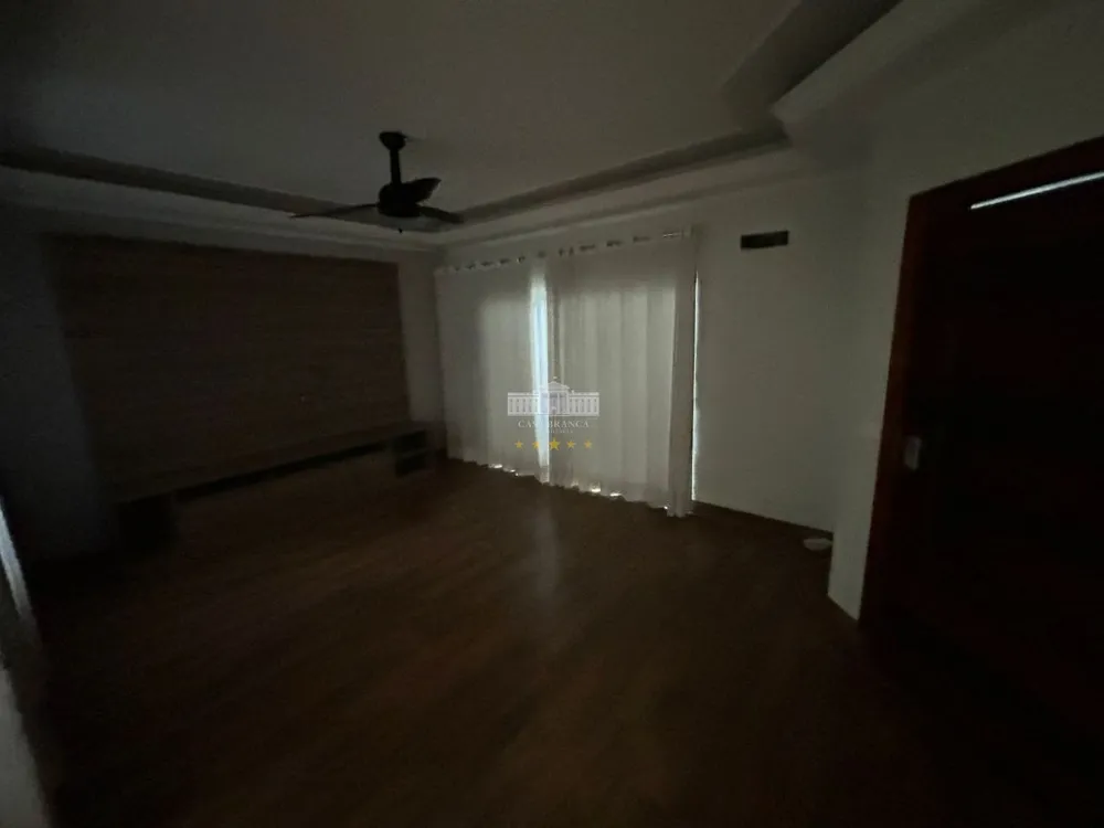 Casa, 3 quartos, 242 m² - Foto 3