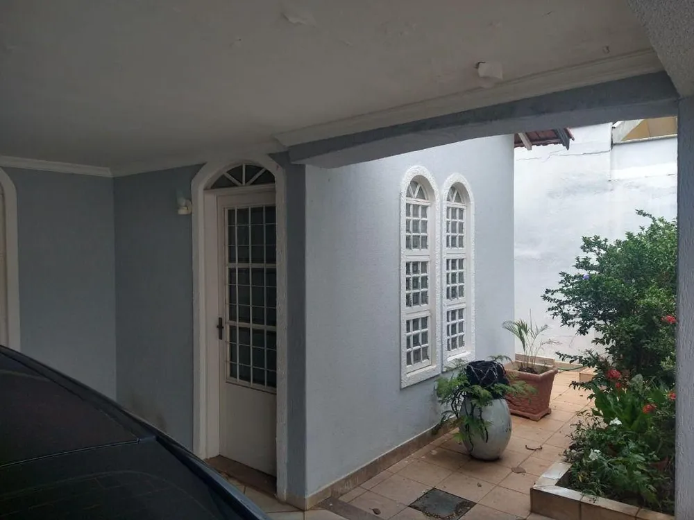 Casa, 3 quartos, 249 m² - Foto 2
