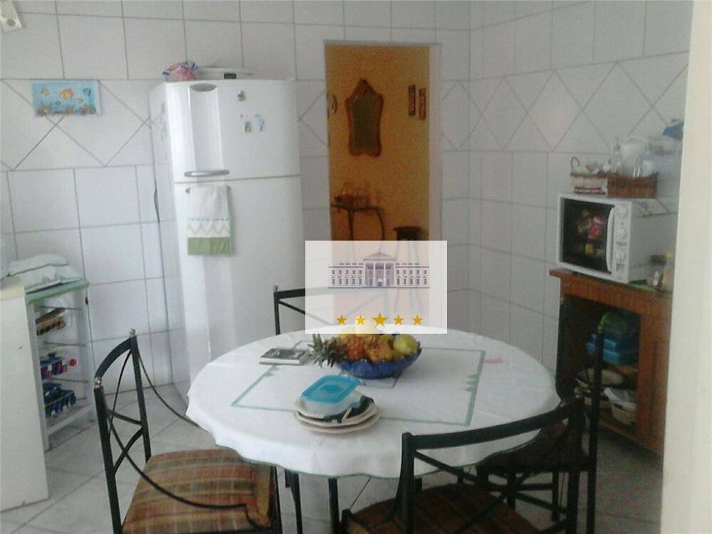 Casa, 3 quartos, 221 m² - Foto 1