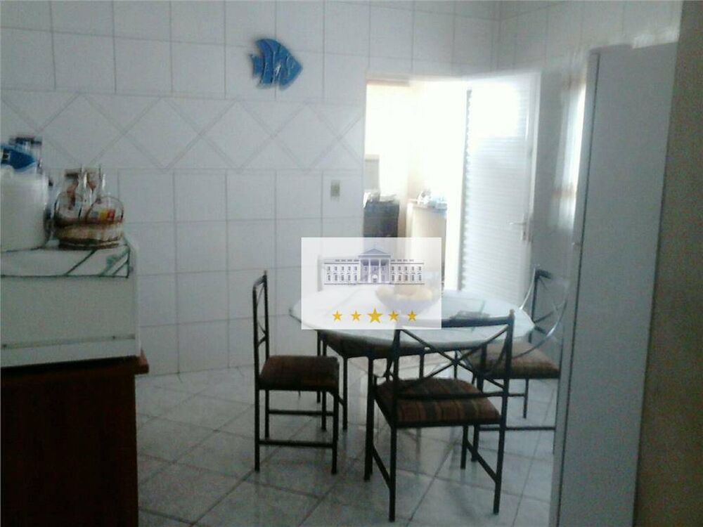 Casa, 3 quartos, 221 m² - Foto 8