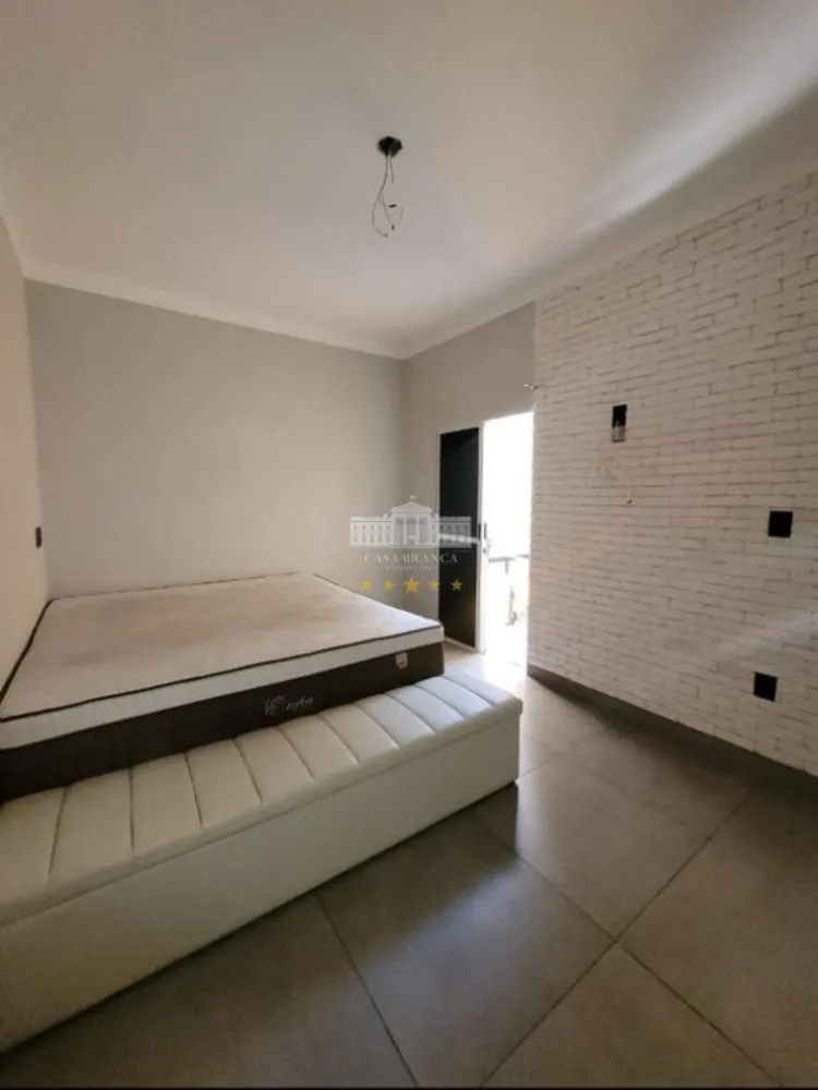 Casa, 3 quartos, 208 m² - Foto 2