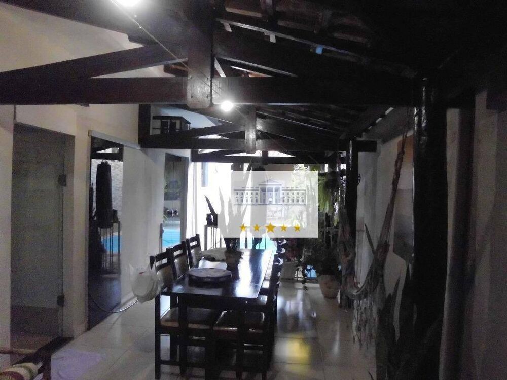 Casa, 3 quartos, 280 m² - Foto 1