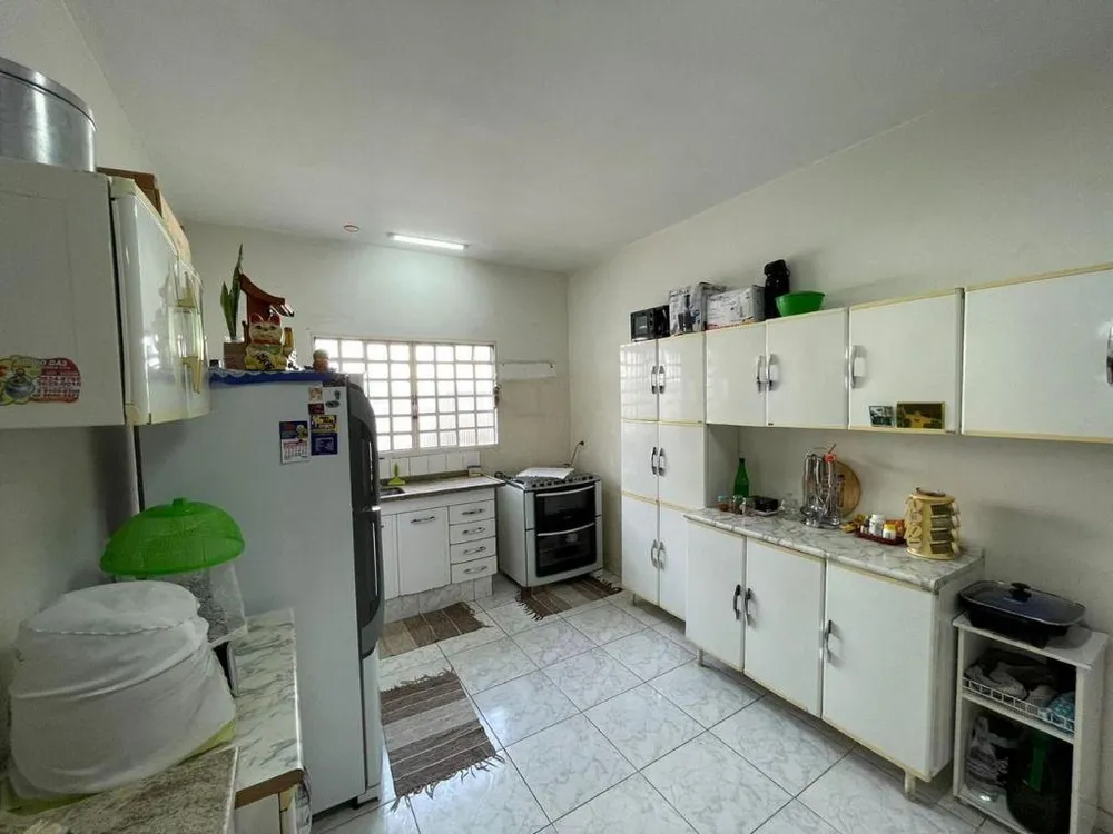 Casa, 3 quartos, 278 m² - Foto 2