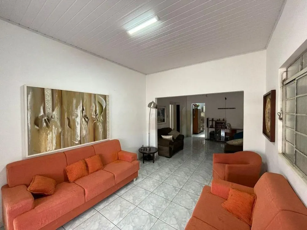 Casa, 3 quartos, 278 m² - Foto 1