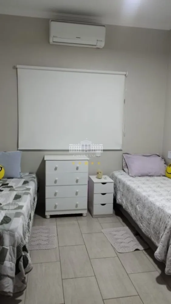 Casa, 3 quartos, 192 m² - Foto 3