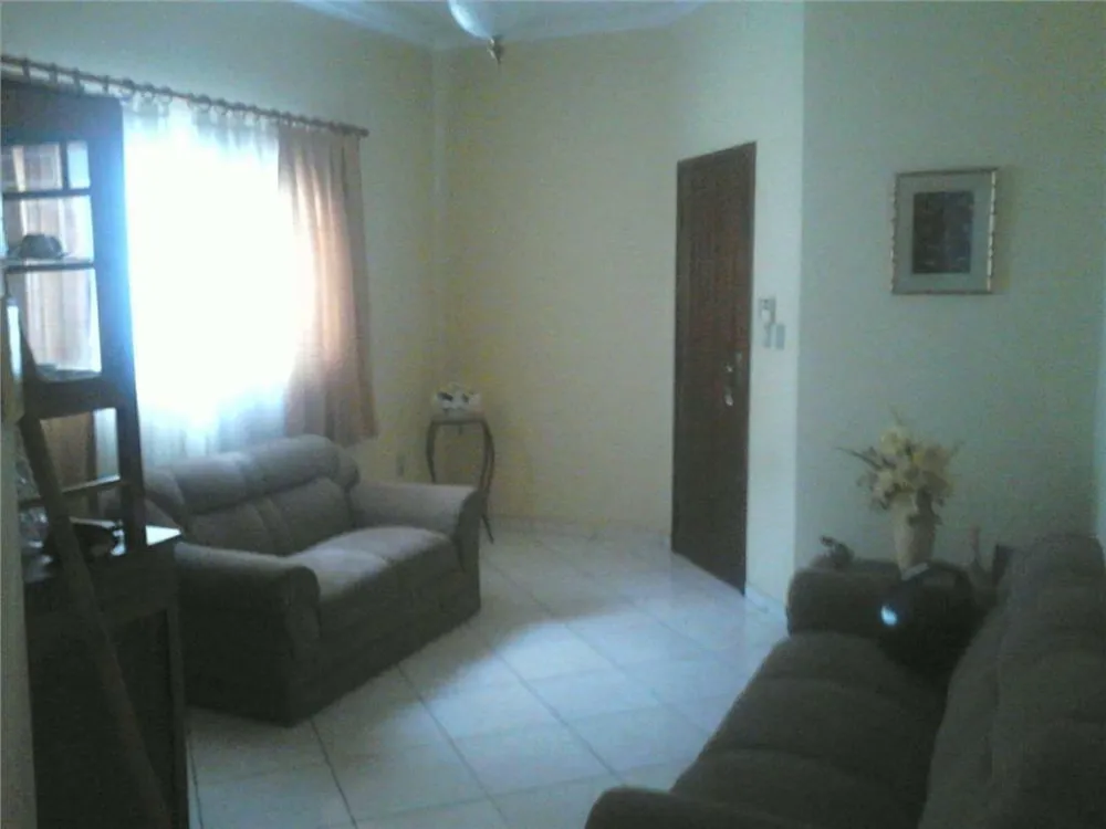 Casa, 3 quartos, 221 m² - Foto 3
