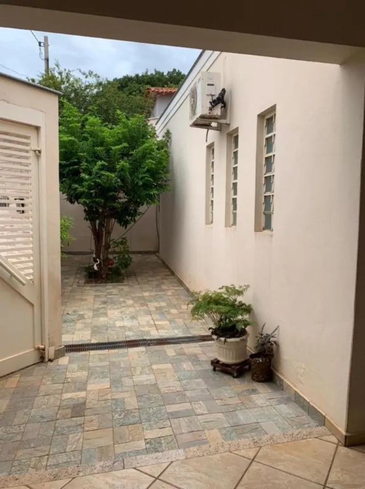 Casa, 4 quartos, 242 m² - Foto 2