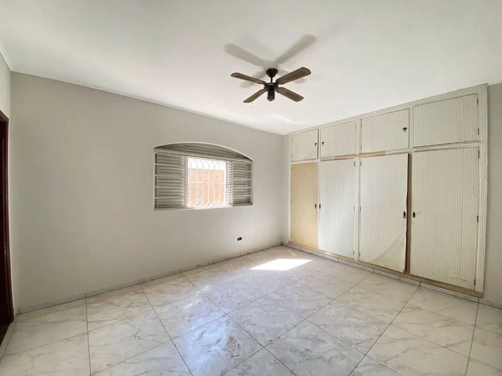 Casa, 3 quartos, 200 m² - Foto 3