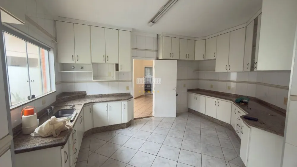 Casa, 3 quartos, 209 m² - Foto 1