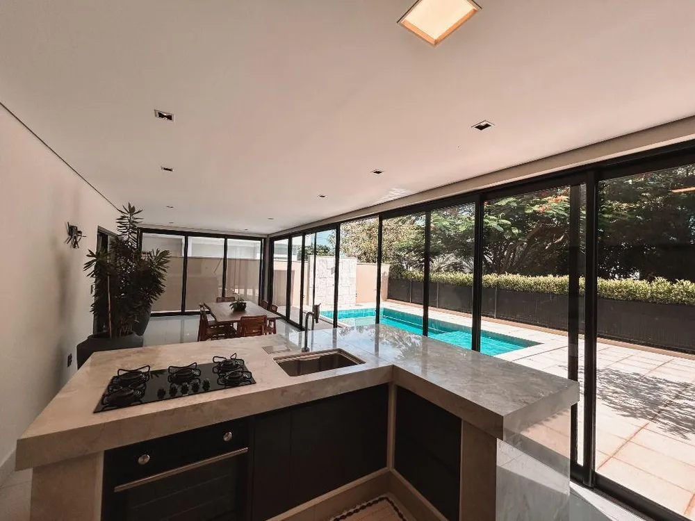 Sobrado, 4 quartos, 357 m² - Foto 1