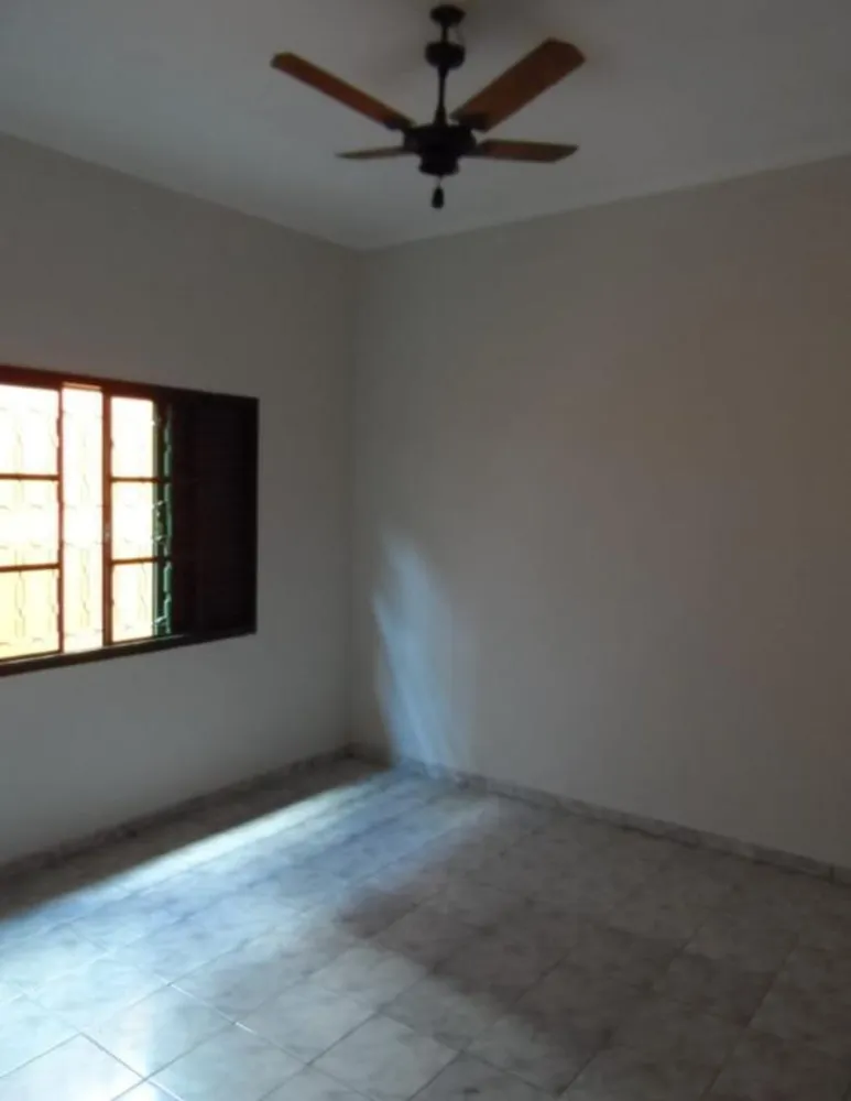 Casa, 4 quartos, 189 m² - Foto 2
