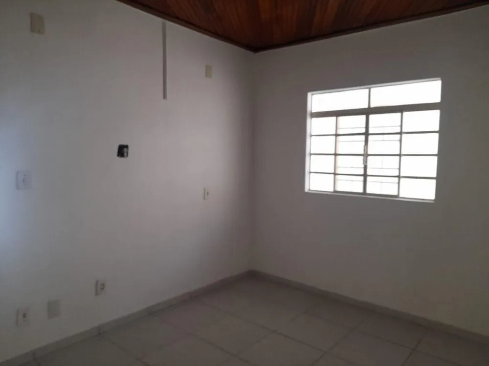 Casa, 5 quartos, 130 m² - Foto 4