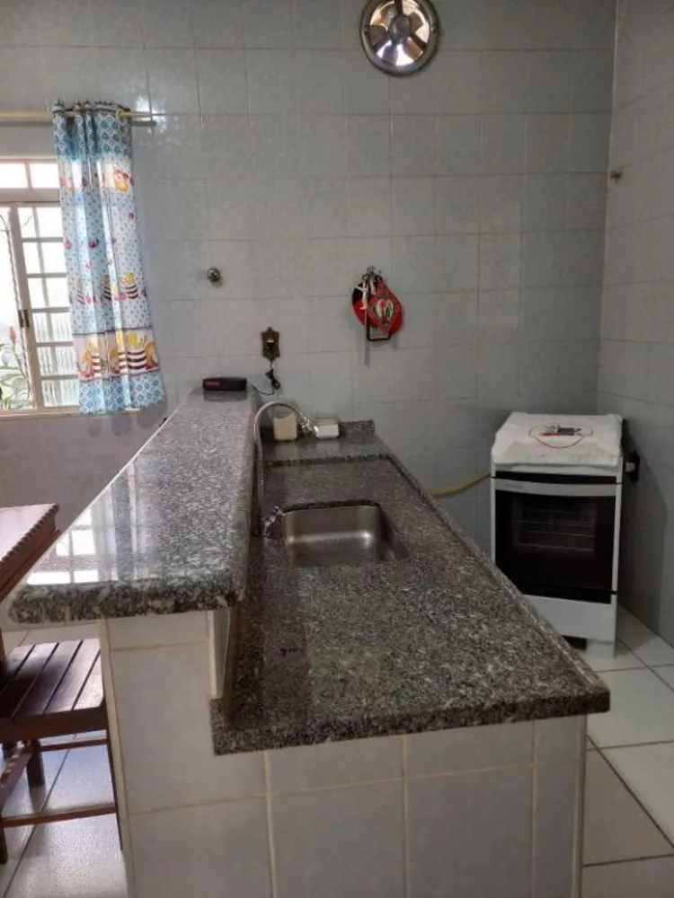 Casa, 3 quartos, 172 m² - Foto 1