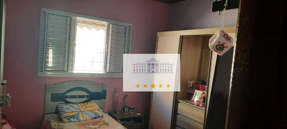 Casa à venda com 3 quartos, 223m² - Foto 4