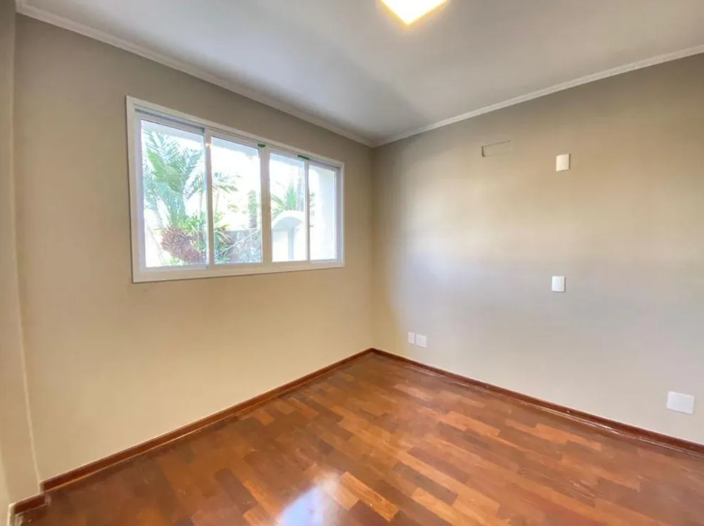 Sobrado, 7 quartos, 491 m² - Foto 2