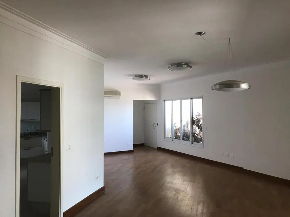 Apartamento, 3 quartos, 215 m² - Foto 1