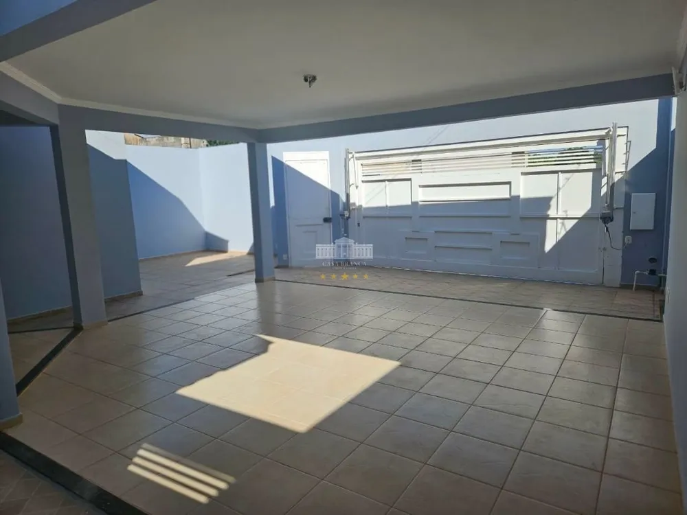 Casa, 3 quartos, 210 m² - Foto 1