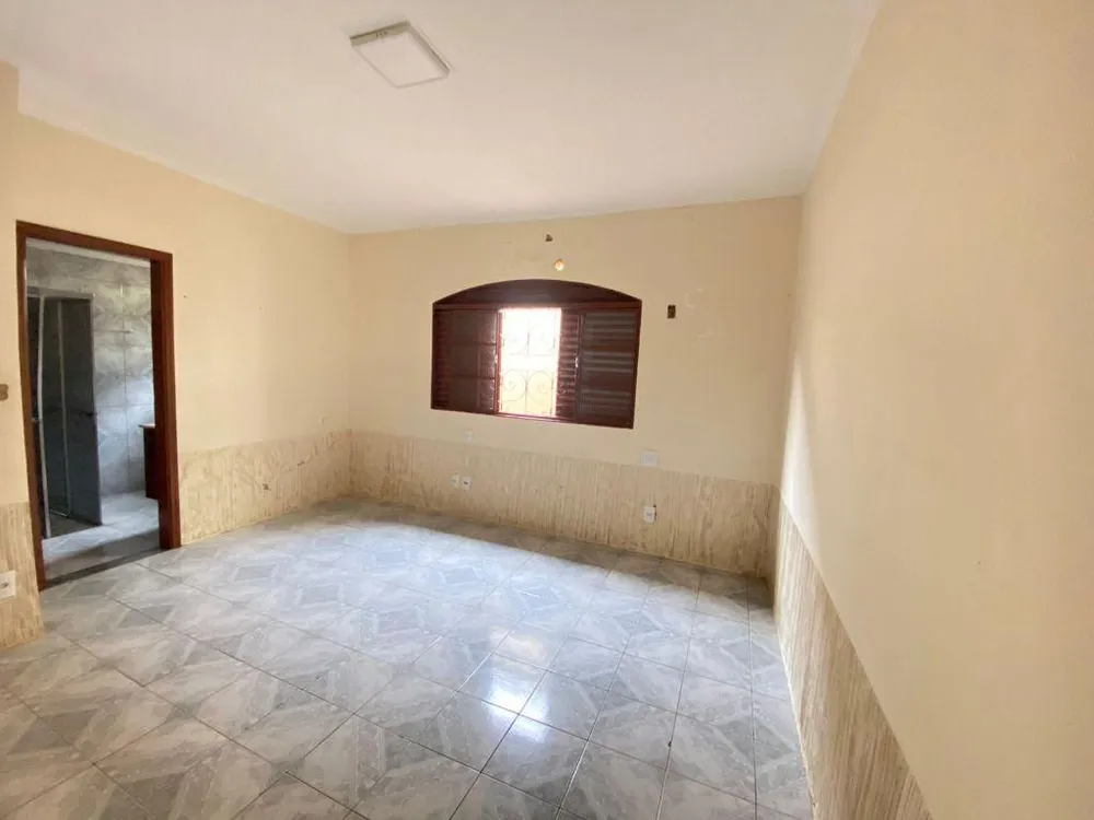 Casa, 3 quartos, 190 m² - Foto 2