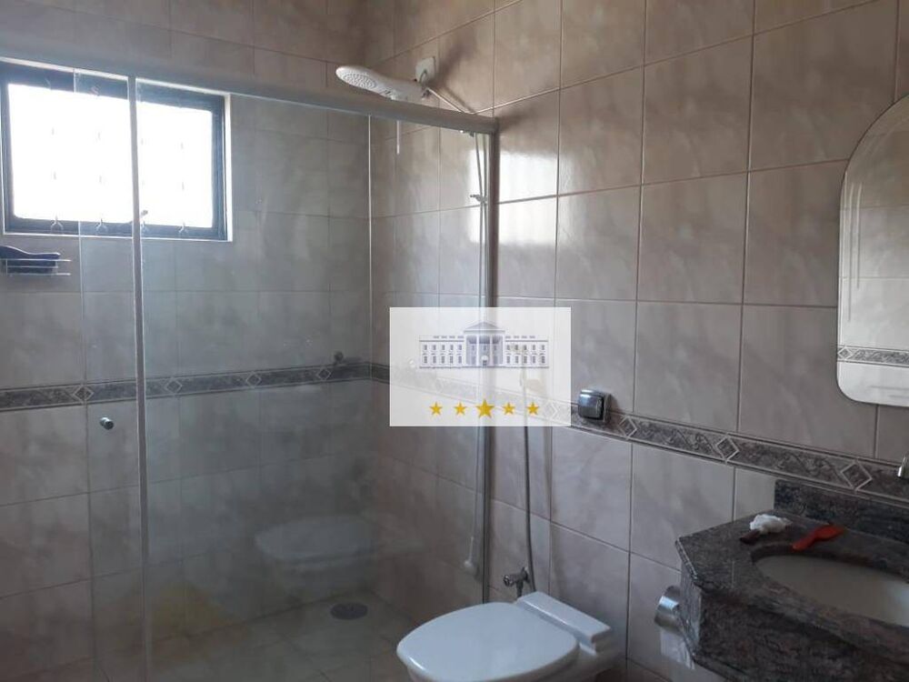 Casa, 3 quartos, 209 m² - Foto 2