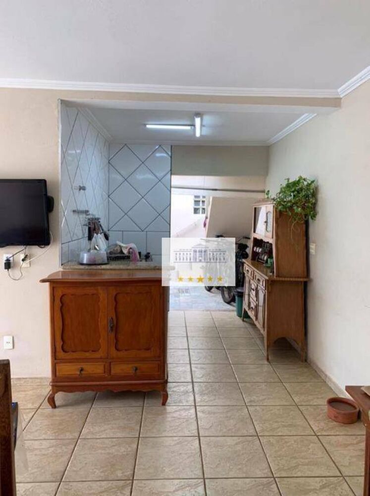 Casa, 4 quartos, 242 m² - Foto 3