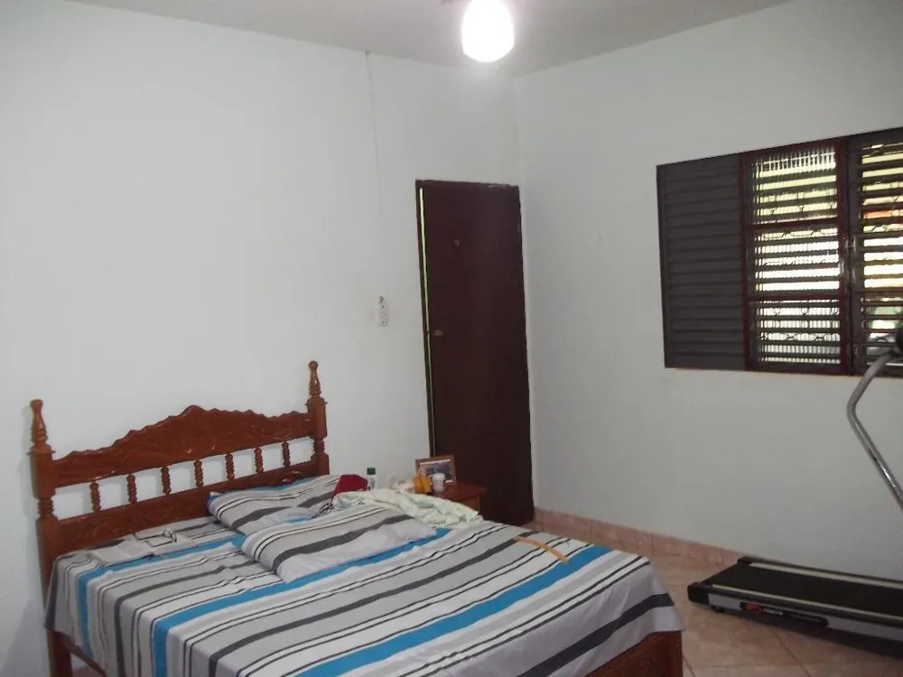Chácara, 3 quartos, 2484 m² - Foto 4