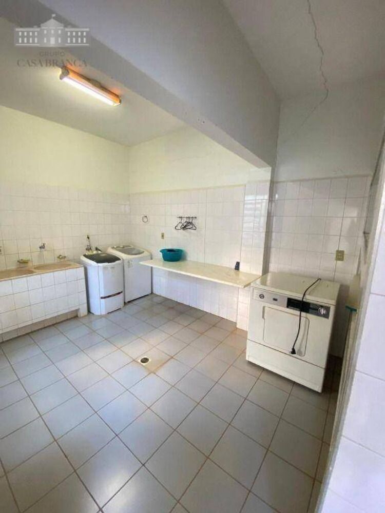 Sobrado, 4 quartos, 670 m² - Foto 1