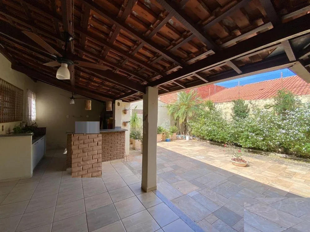 Casa, 3 quartos, 280 m² - Foto 1