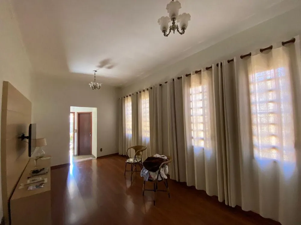 Casa, 3 quartos, 280 m² - Foto 2