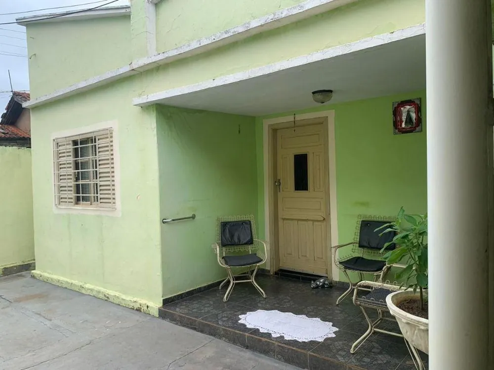 Casa, 4 quartos, 176 m² - Foto 1