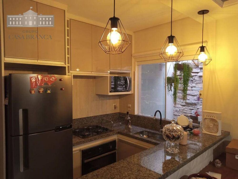 Sobrado, 3 quartos, 261 m² - Foto 1