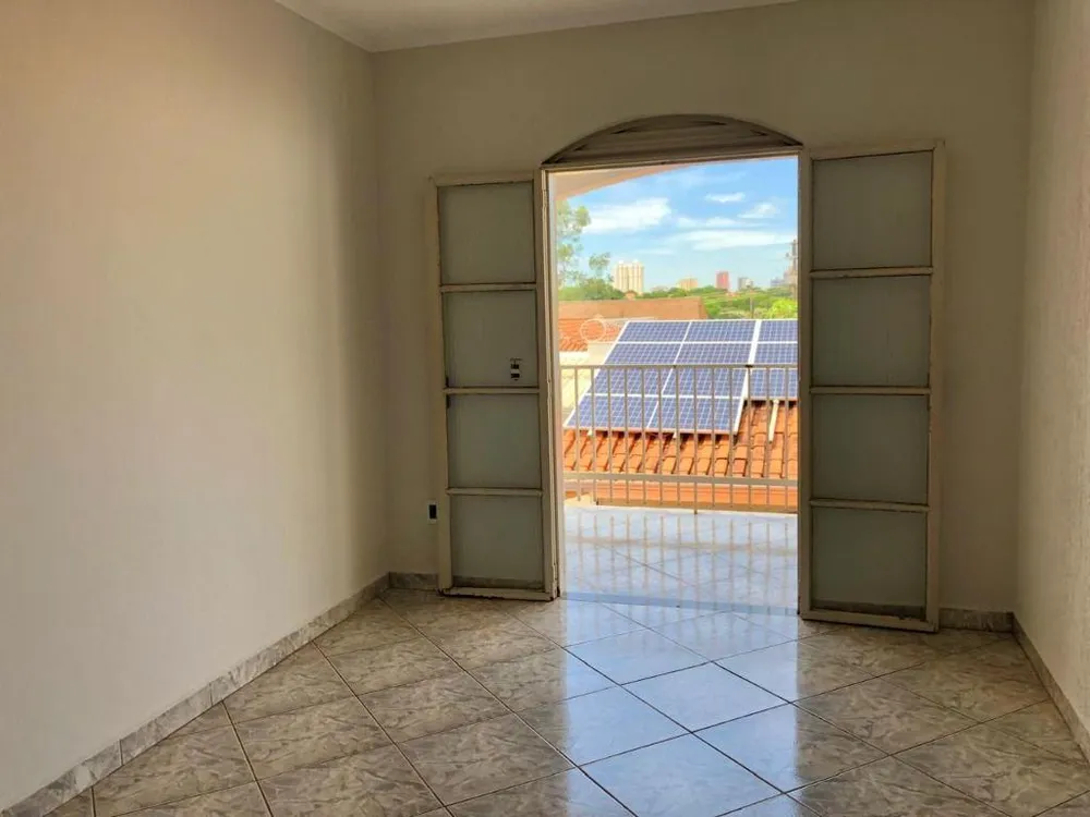 Sobrado, 3 quartos, 265 m² - Foto 1