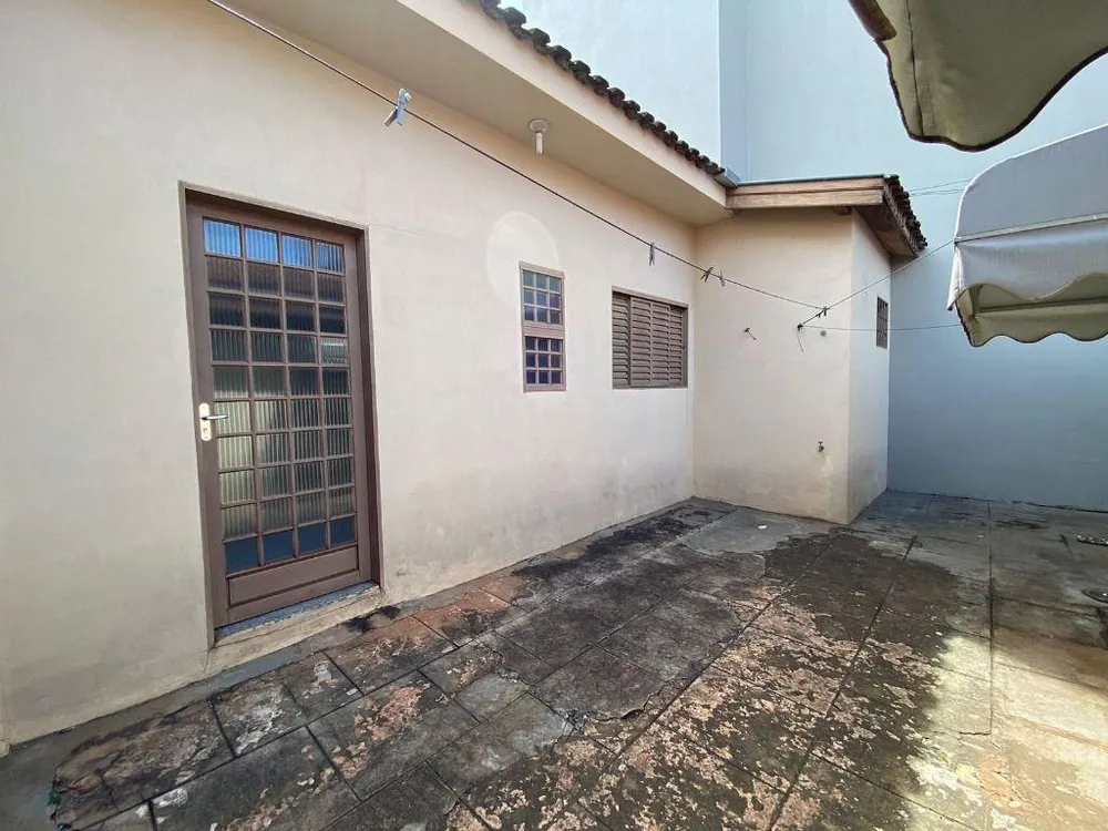 Casa, 4 quartos, 250 m² - Foto 3