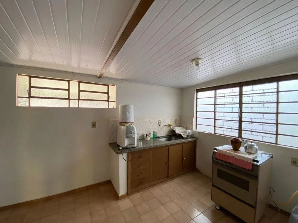 Casa, 4 quartos, 250 m² - Foto 4