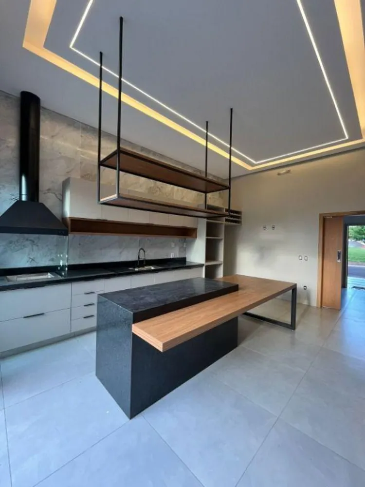 Casa, 3 quartos, 141 m² - Foto 2