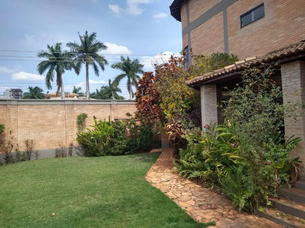 Casa, 5 quartos, 390 m² - Foto 1