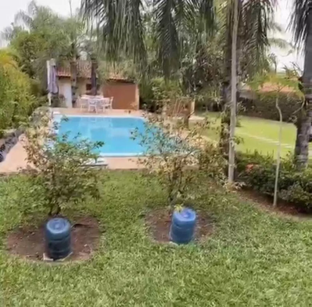 Chácara, 3 quartos, 1000 m² - Foto 1